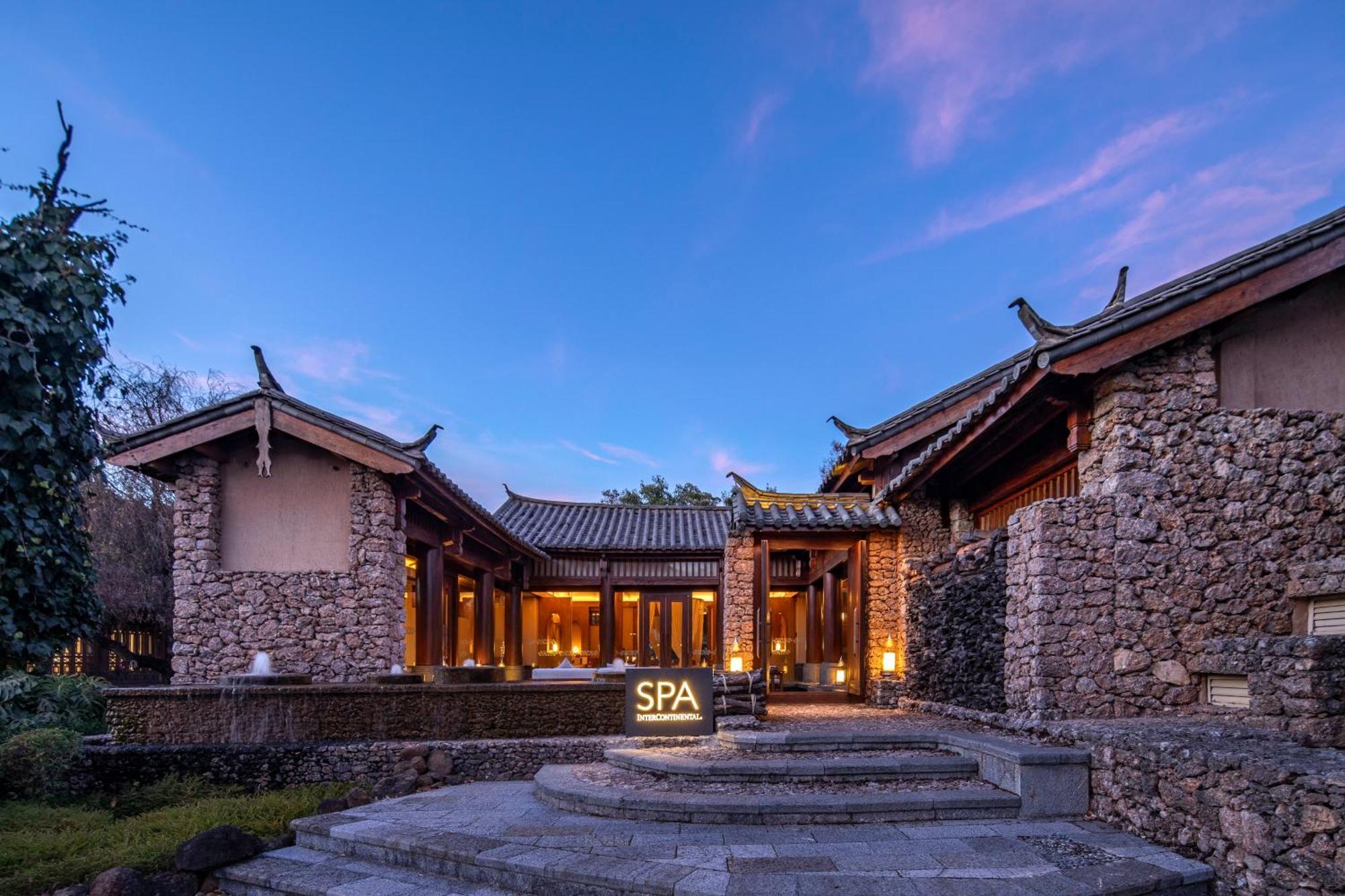 Intercontinental Lijiang Ancient Town Resort By Ihg Zewnętrze zdjęcie
